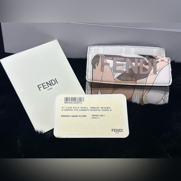 Fendi Handbags - 🔶FINAL PRICE DROP🔶🎀Fendi coin and card wallet🎀